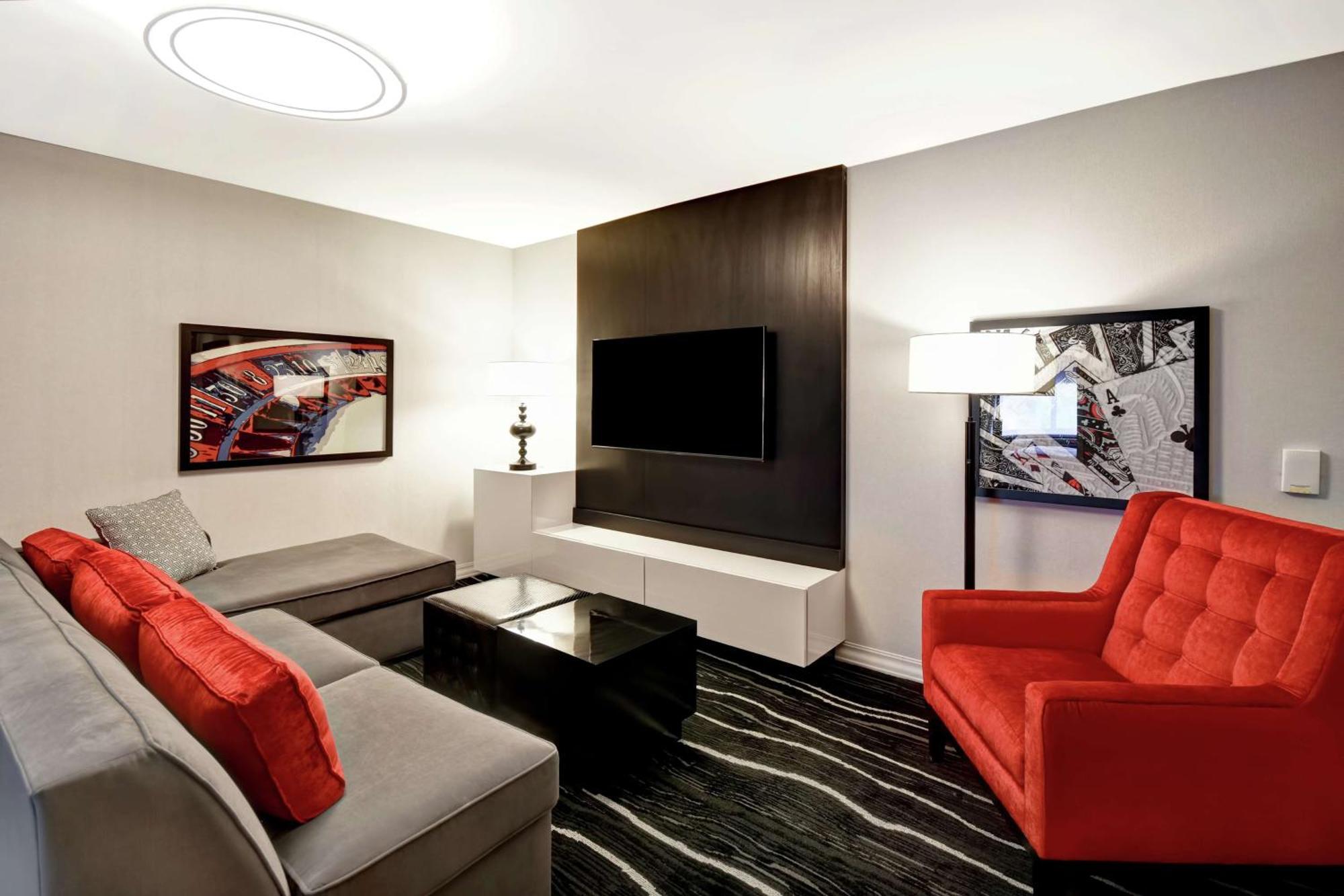 Doubletree By Hilton Deadwood At Cadillac Jack'S Buitenkant foto