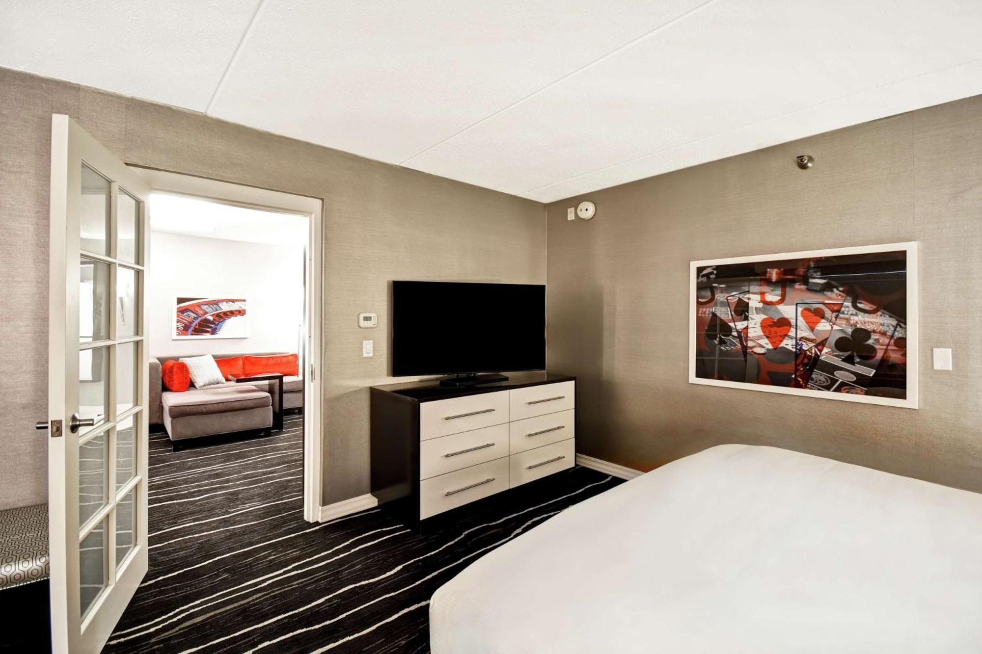 Doubletree By Hilton Deadwood At Cadillac Jack'S Buitenkant foto