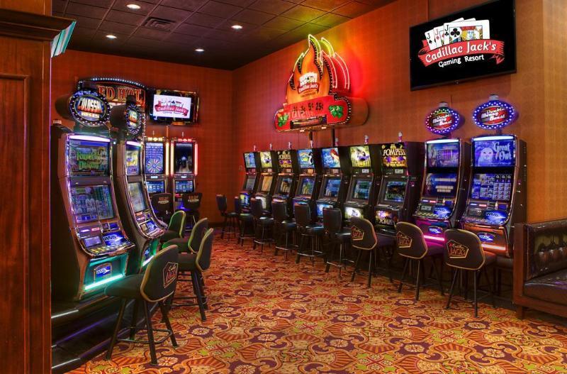 Doubletree By Hilton Deadwood At Cadillac Jack'S Buitenkant foto